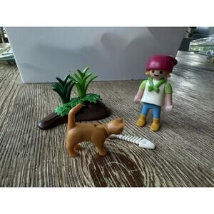 Playmobil 4493 Girl Child & Cats. Incomplete. No Box